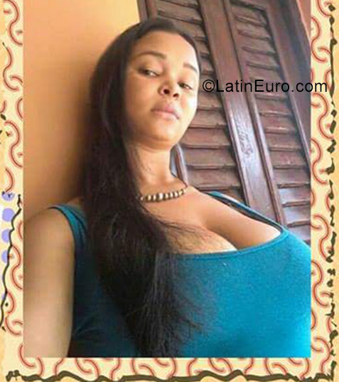 Date this foxy Dominican Republic girl Jacquelin from Santo Domingo DO27160