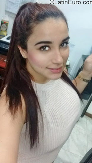 Date this beautiful Colombia girl Mary from Cali CO20194