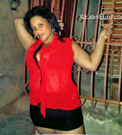 Date this sultry Dominican Republic girl Crismeli2121 from Santiago DO27416