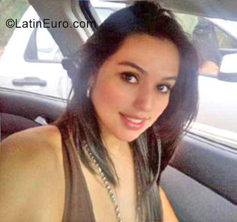 Date this charming Colombia girl Tatiana from Cucuta CO20285