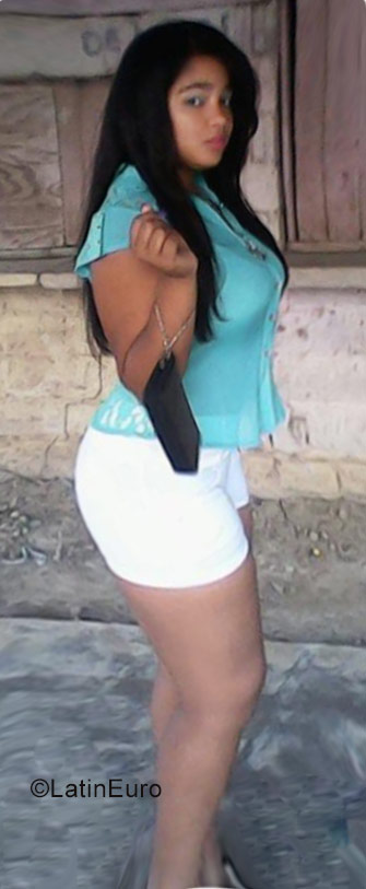 Date this gorgeous Dominican Republic girl Betania from Santo Domingo DO27519
