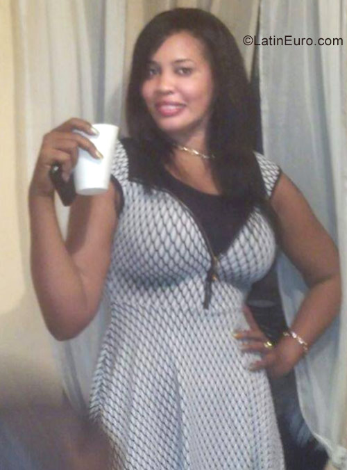 Date this lovely Dominican Republic girl Felisa from Santo Domingo DO27531