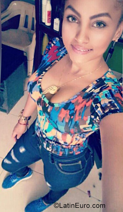 Date this exotic Dominican Republic girl Lilbeth from Santiago DO27754