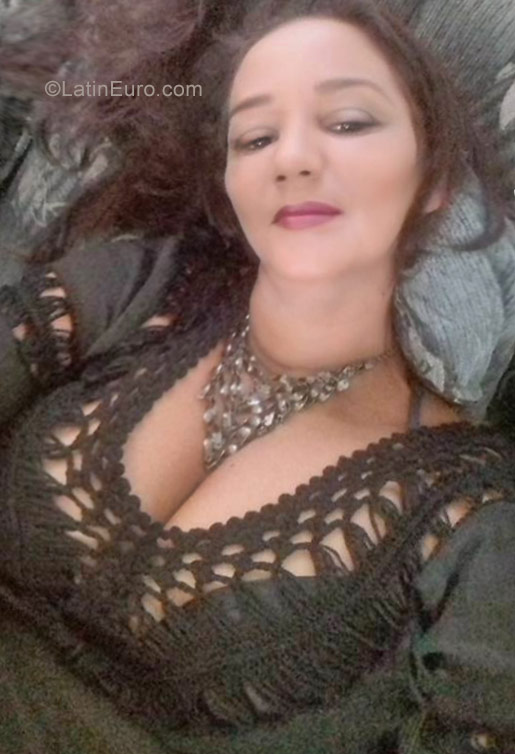 Date this cute Brazil girl Gedelia from Governado Valadares BR9933
