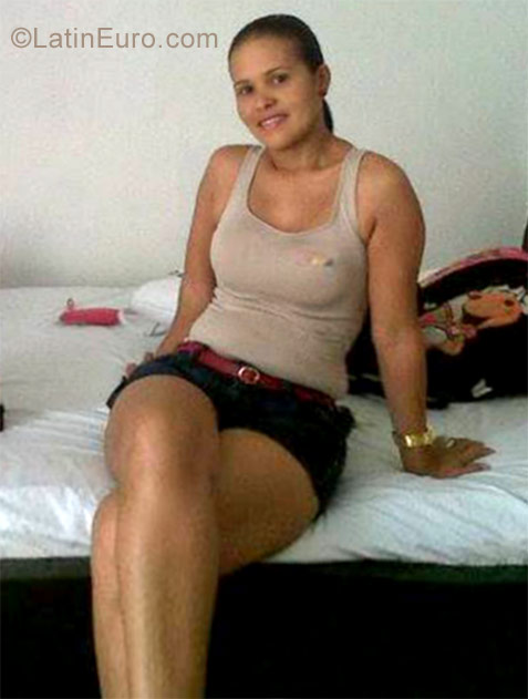 Date this funny Colombia girl Elith from Cartagena CO20697