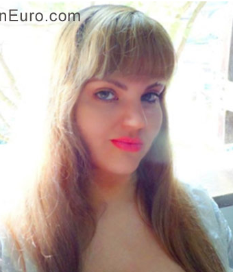 Date this good-looking Brazil girl Nadia from Sao Paulo BR9938