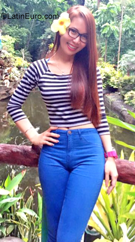 Date this young Philippines girl Lei from Manila/ Dhahran, Saudi Arabia PH953