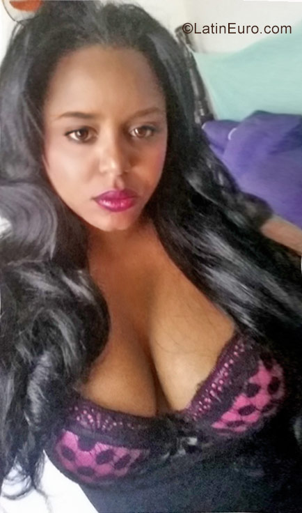 Date this good-looking Dominican Republic girl Michel from Puerto Plata DO28004