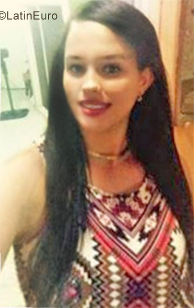 Date this young Dominican Republic girl Stefi from Santiago DO28024