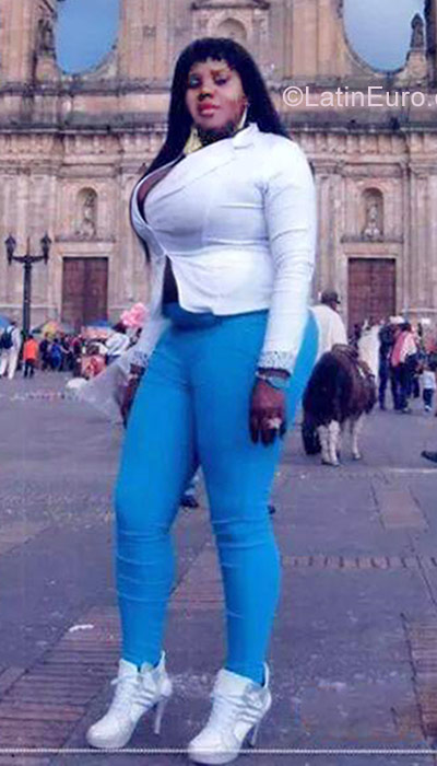 Date this young Colombia girl Tatiana from Cali CO20995