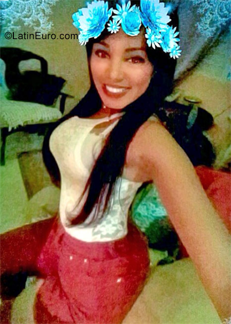 Date this young Dominican Republic girl Saray from Santo Domingo DO28183