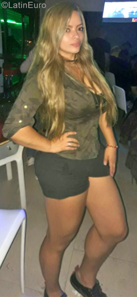 Date this pretty Chile girl Alejandra from Santiago CL101