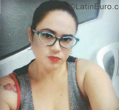 Date this georgeous Colombia girl Luz from Medellín CO21131