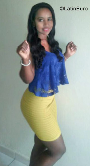 Date this good-looking Dominican Republic girl Luz from Santo Domingo DO28386