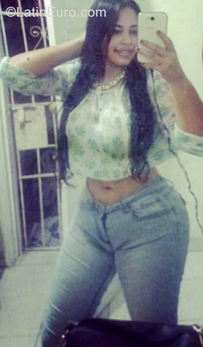 Date this athletic Dominican Republic girl Lissette from Santo Domingo DO28419