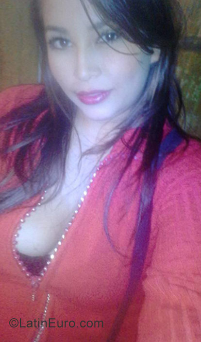 Date this exotic Colombia girl Isabella from Cali CO21262