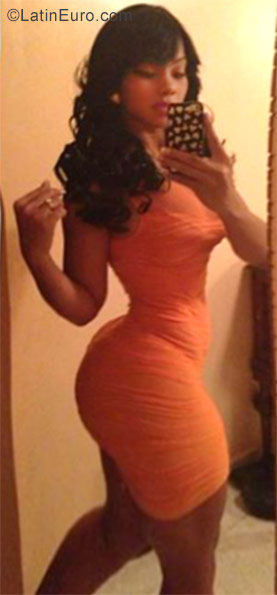 Date this tall Dominican Republic girl Lisa from Santo Domingo DO28621