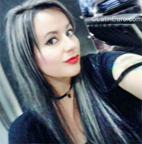 Date this beautiful Colombia girl Adriana from Nariño CO21419