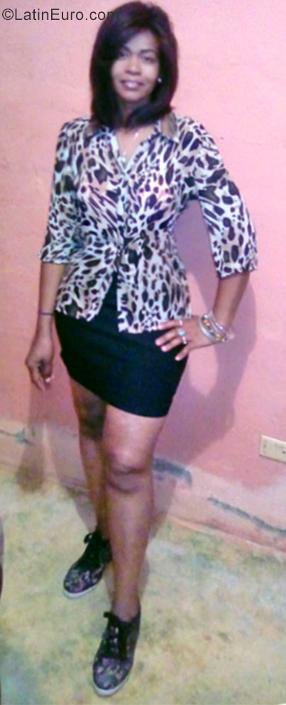 Date this gorgeous Dominican Republic girl Sunida from Santo Domingo DO28649