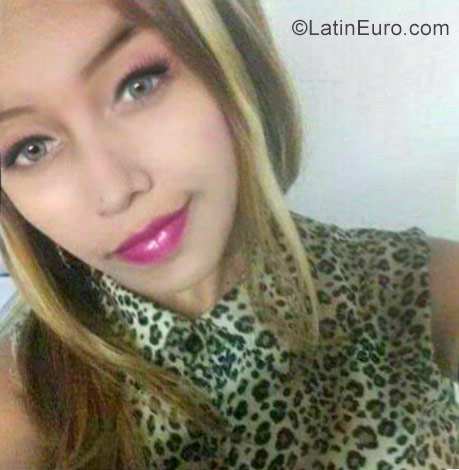 Date this charming Colombia girl YULIETH from Barranquilla CO21559