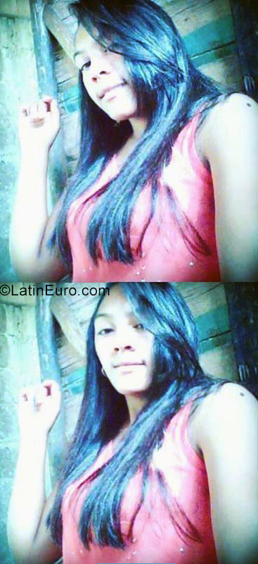 Date this beautiful Dominican Republic girl MARIA ALTAGRACI from Monsenor Nouel DO28951