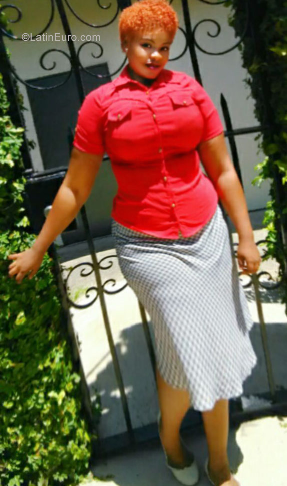 Date this delightful Dominican Republic girl Karline from Santo Domingo DO29649