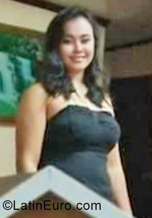 Date this georgeous Philippines girl Honey from Lope de Vega PH961