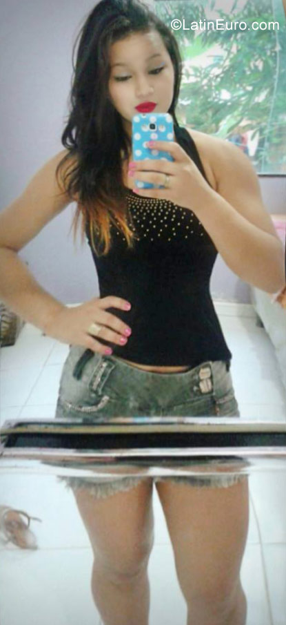 Date this fun Brazil girl Leticia from Manaus BR10097