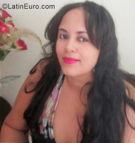Date this hot Dominican Republic girl Patricia from Santiago DO29283