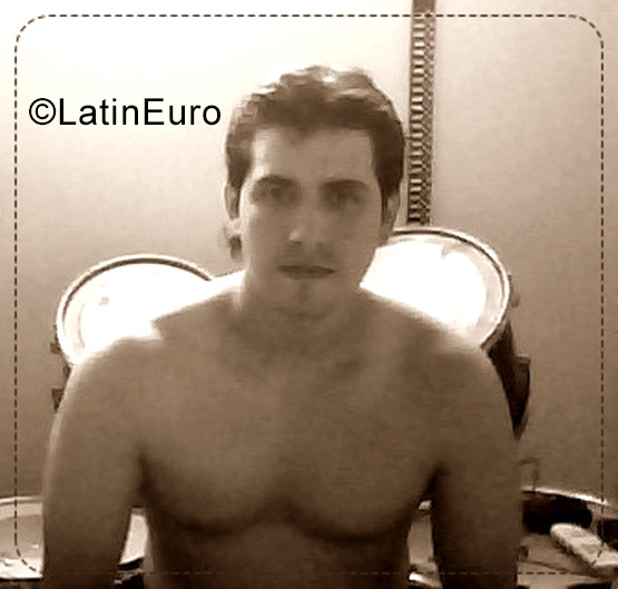 Date this hot Colombia man Andres from Bucaramanga CO21845