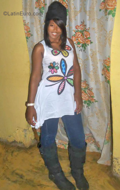 Date this tall Dominican Republic girl Ruth from Santo Domingo DO29489