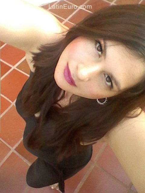 Date this gorgeous Colombia girl CAROL NDREA from Cartagena CO21980