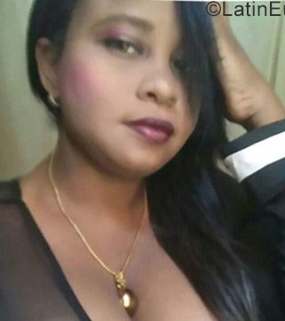 Date this charming Dominican Republic girl Gelicia merlin from Mao DO29622