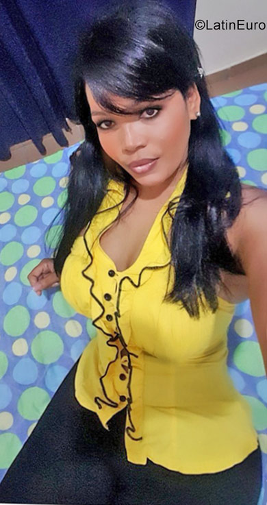 Date this exotic Dominican Republic girl Marlen from Santo Domingo DO29664