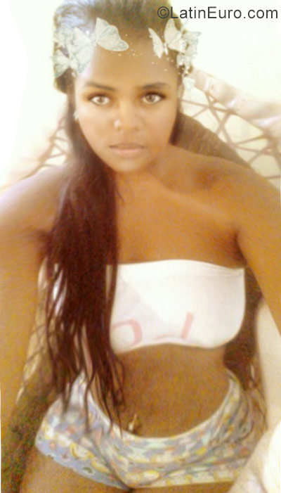 Date this stunning Dominican Republic girl Rosa from Santo Domingo DO29730