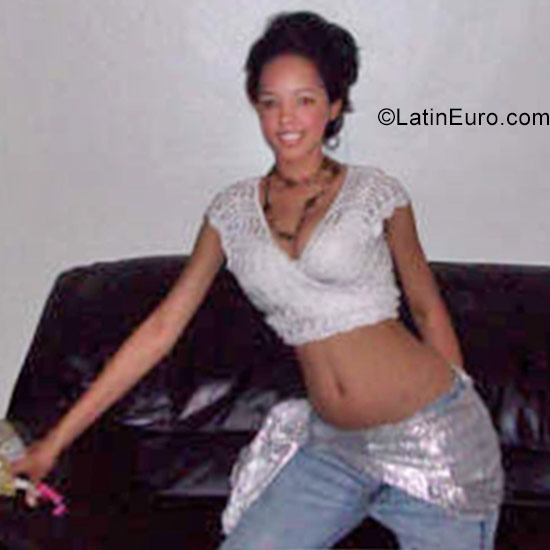 Date this fun Dominican Republic girl Giny from Santiago DO29759