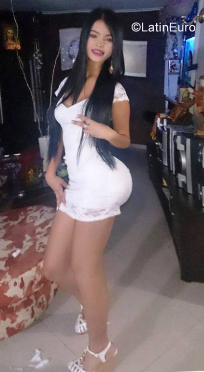 Date this georgeous Colombia girl Anpiao from Manizales CO22077