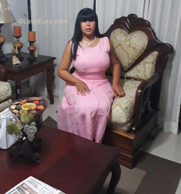Date this exotic Dominican Republic girl Martha from Santo Domingo DO30041