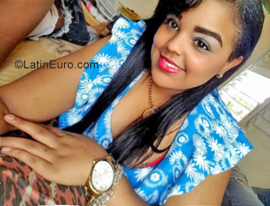 Date this hard body Dominican Republic girl Shantal from Puerto Plata DO30095