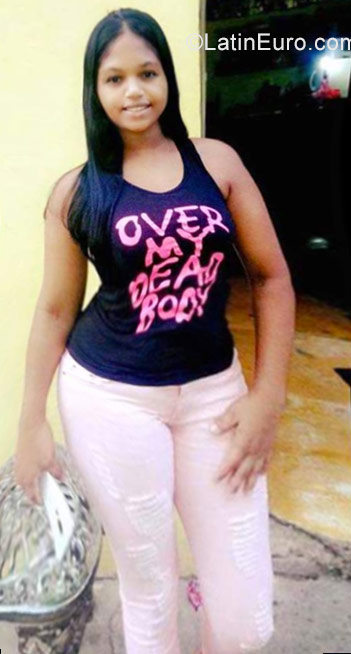 Date this exotic Dominican Republic girl Ana from Santiago DO30222