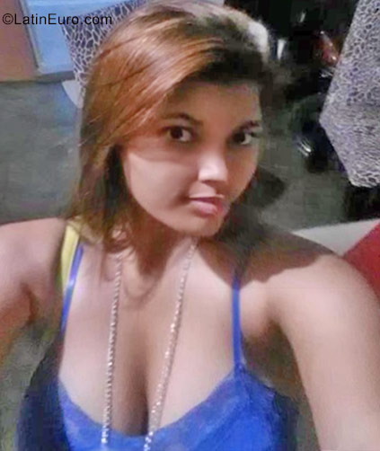 Date this lovely Dominican Republic girl Rosa Perez from Santo Domingo DO30256