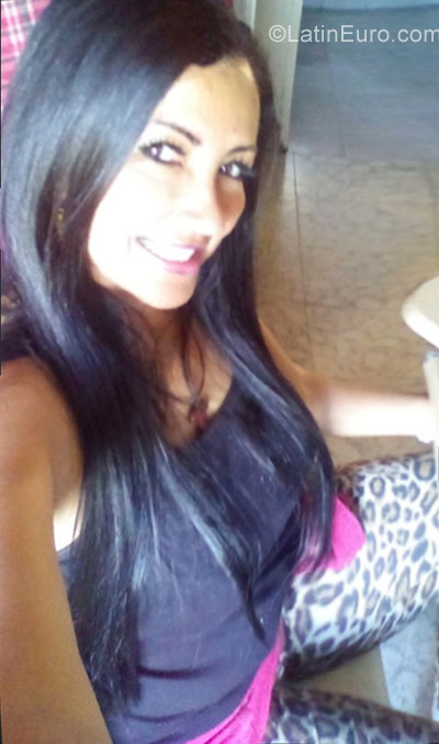 Date this athletic Colombia girl Sandra from Cali CO22301