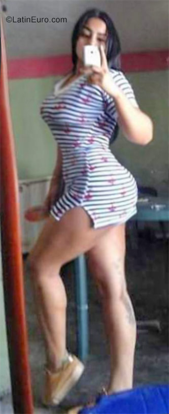Date this gorgeous Venezuela girl Alexa from Barquisimeto VE931