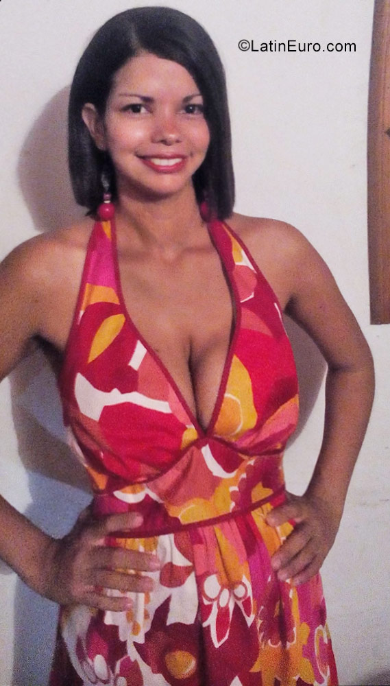 Date this stunning Venezuela girl Mari from Cumana VE959