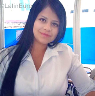 Date this happy Colombia girl Laura from Medellin CO22382