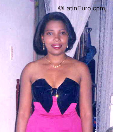 Date this charming Dominican Republic girl Marisela from Santiago DO30391