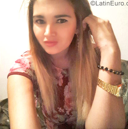 Date this lovely Colombia girl Anyi from Medellin CO22627