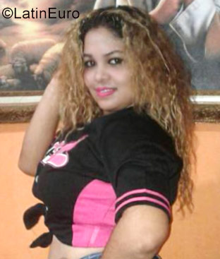 Date this sultry Colombia girl Elianys from cartagena CO22456