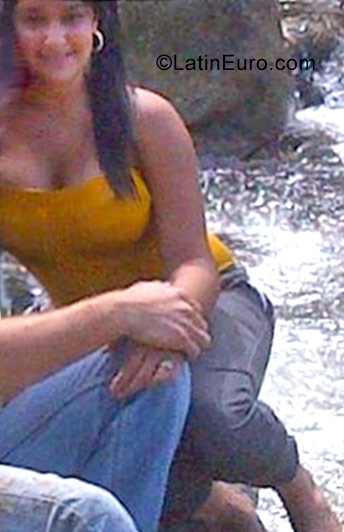 Date this attractive Venezuela girl Juse from Maracaibo VE996