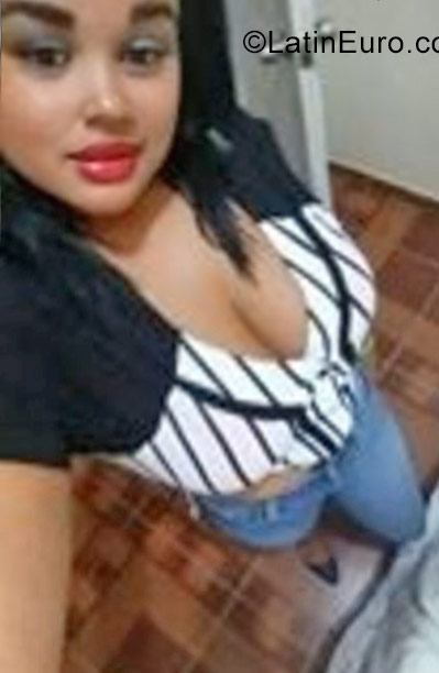 Date this georgeous Dominican Republic girl Angelica from Santiago DO30473